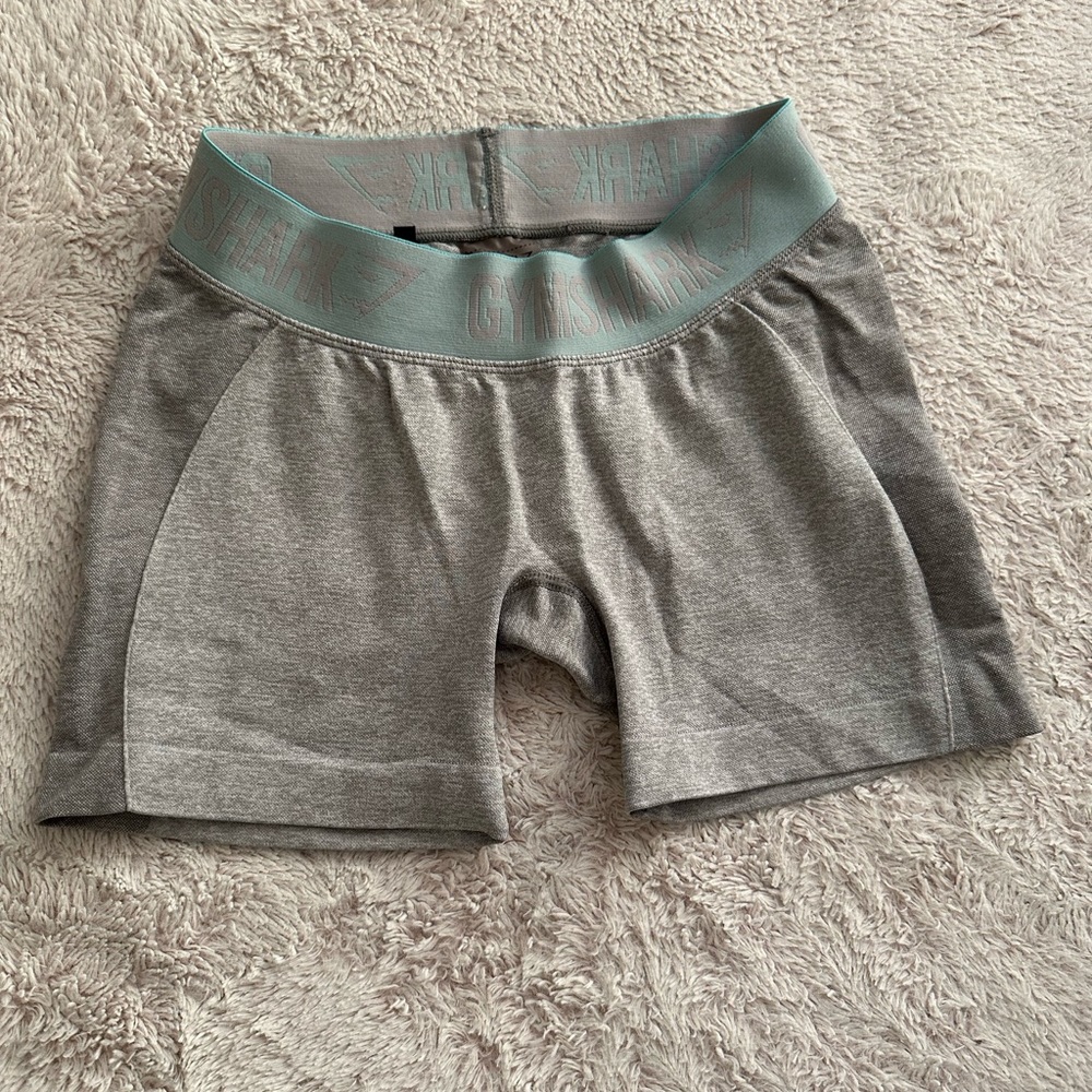 Flex shorts (grey/blue waist band) - Gymshark